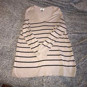 Striped vneck sweater